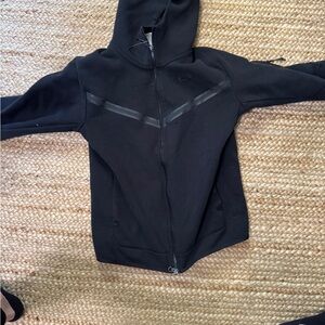Nike Tech men’s small Dark Charcoal Hoodie